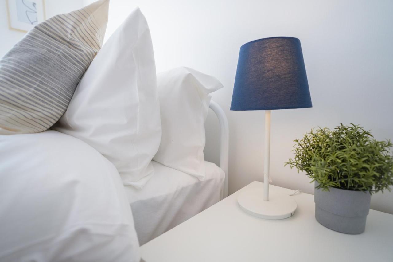 Stylish Apartment With Private Parking Cardiff Exterior photo